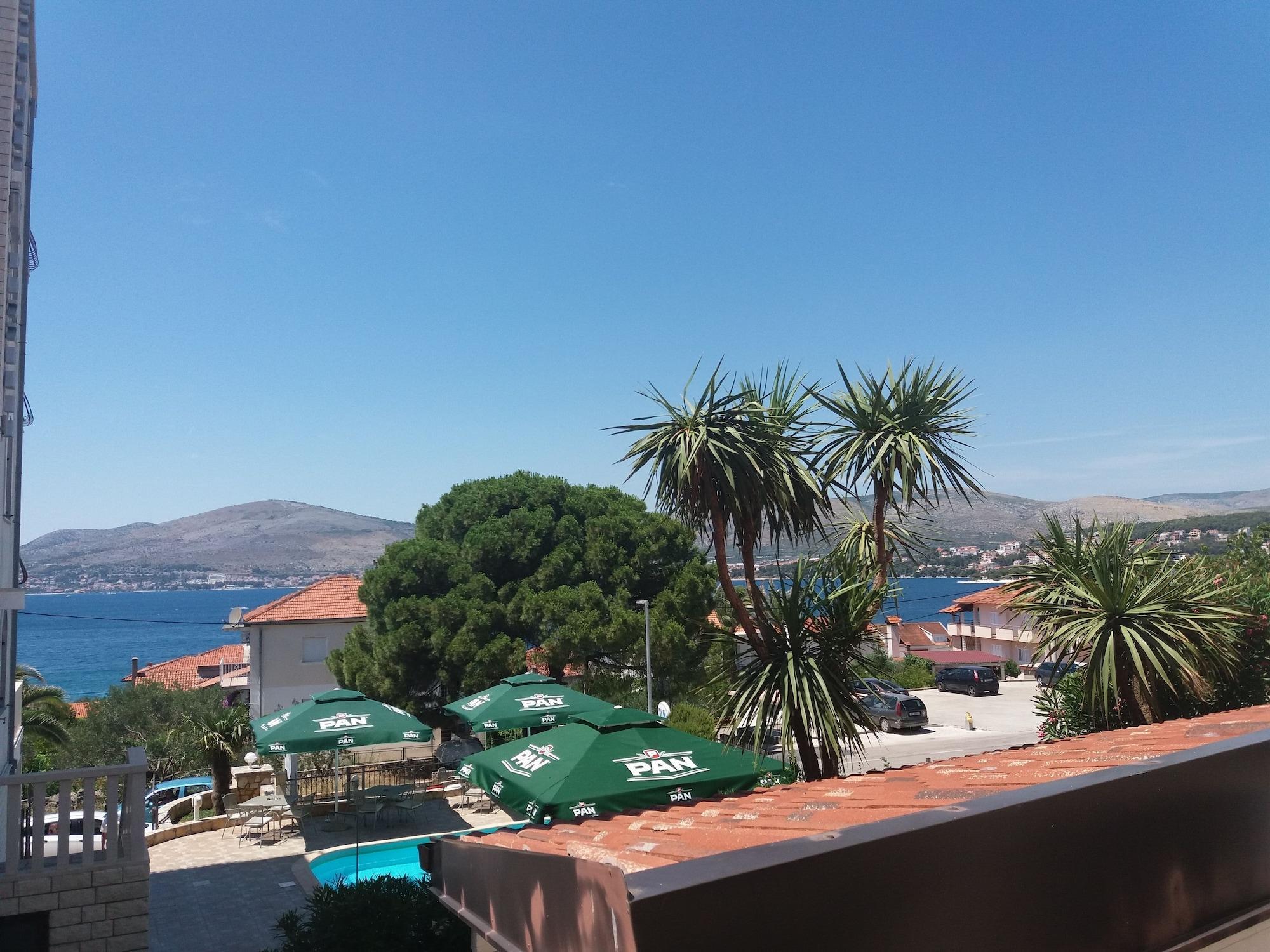 B&B Villa Paula Trogir Eksteriør billede